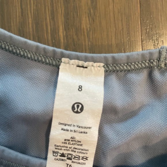 Lululemon | Light Blue Sports Bra High Neck (8) - Picture 2 of 3